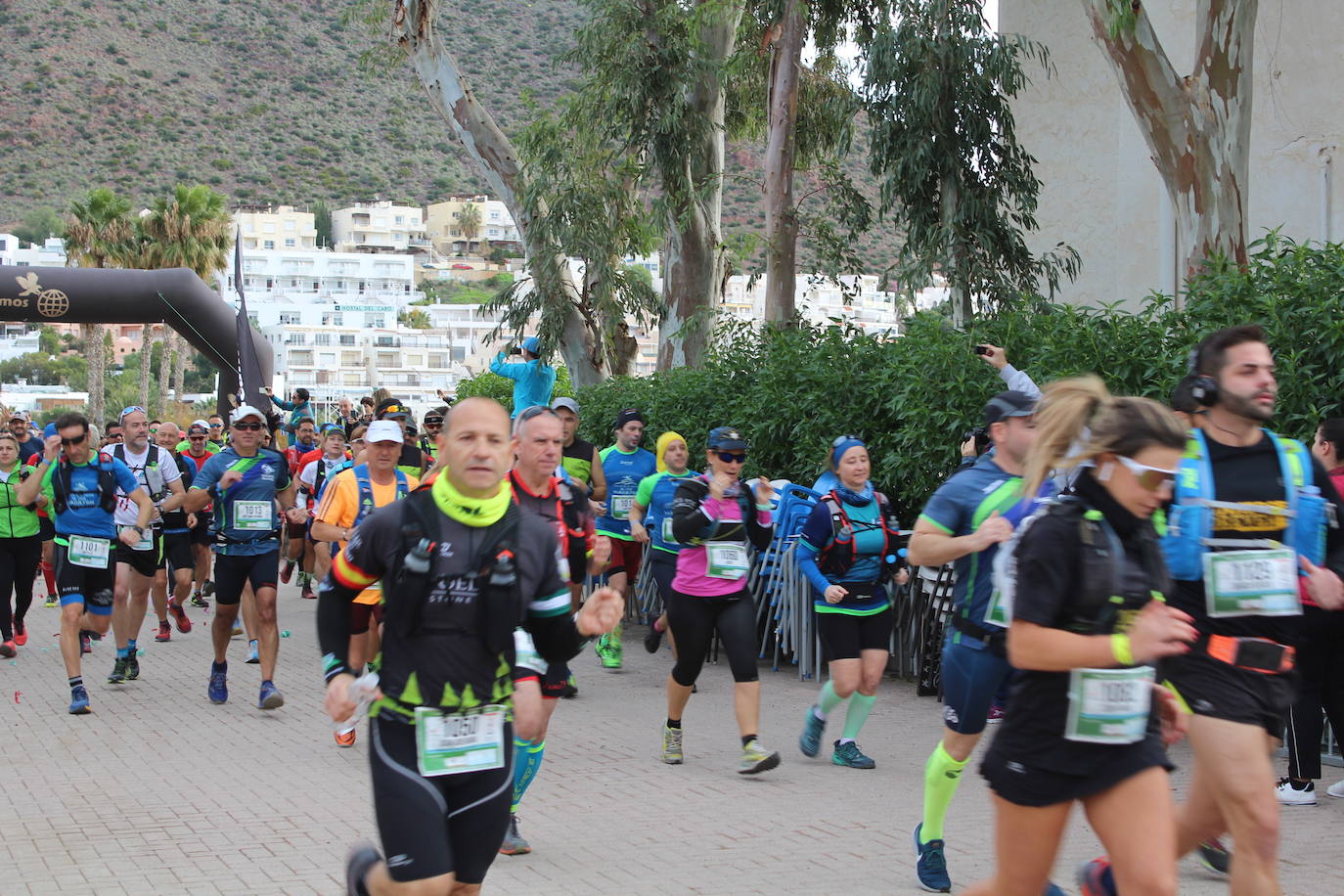 Medio millar de atletas han participado en la quinta edición de la Ultra Maratón Costa de Almería