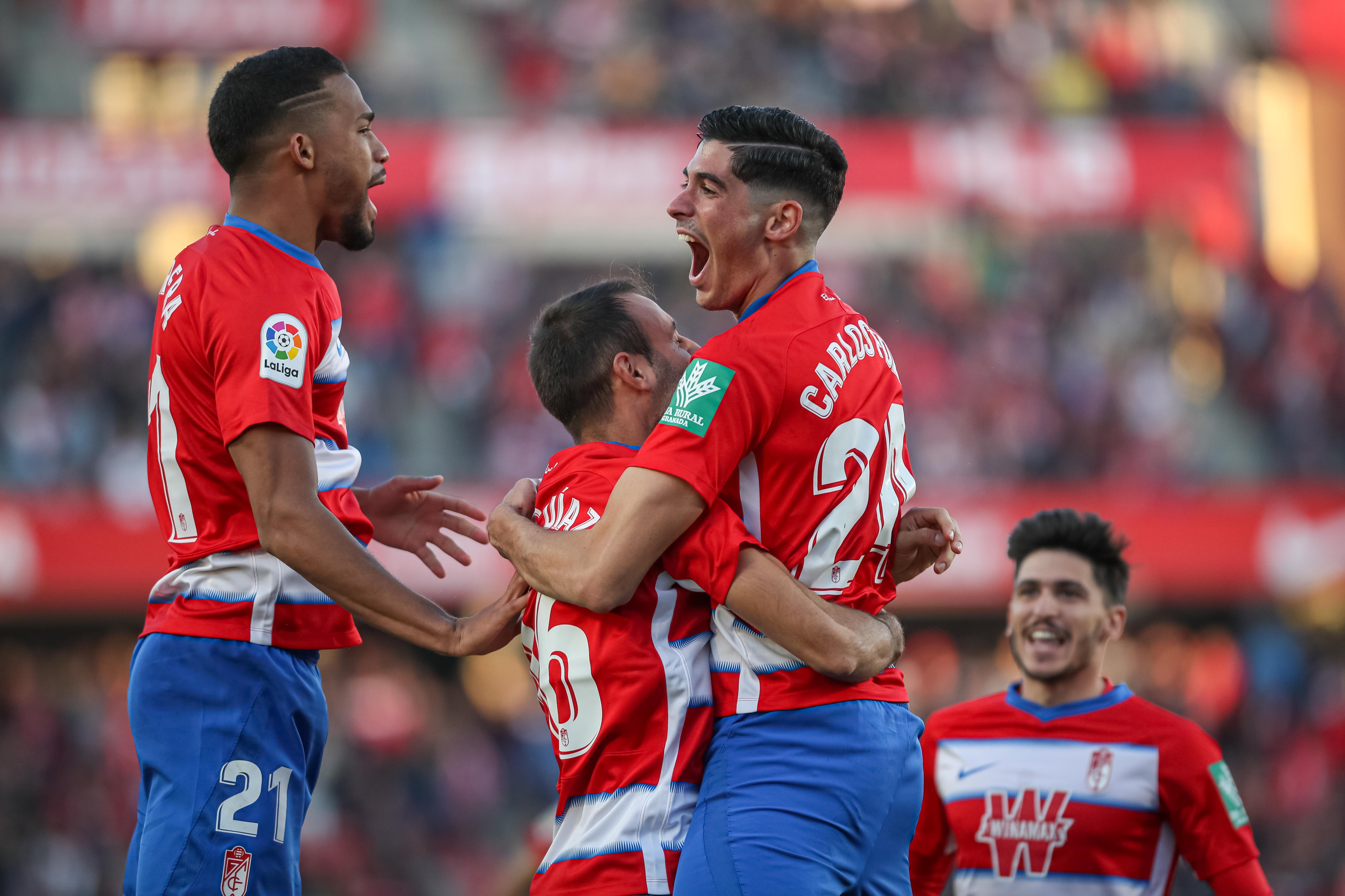 Repasa los mejores momentos del choque que ha enfrentado a dos rivales directos en Los Cármenes