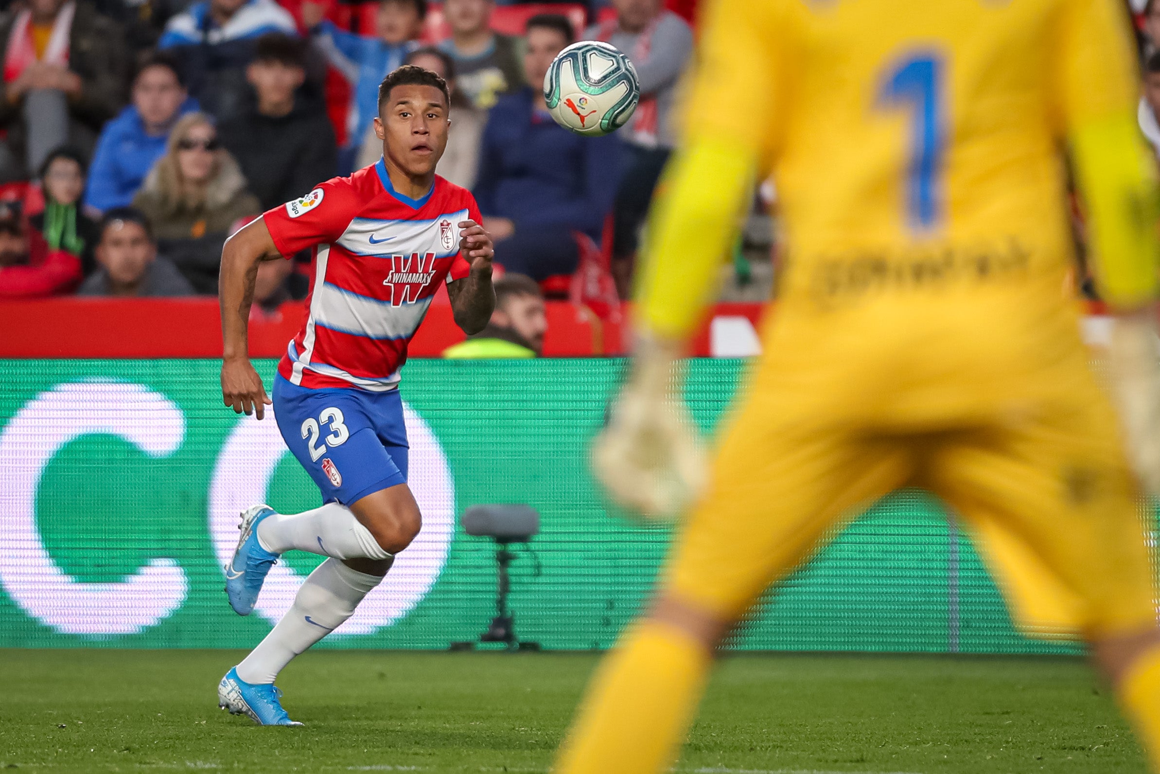 Repasa los mejores momentos del choque que ha enfrentado a dos rivales directos en Los Cármenes