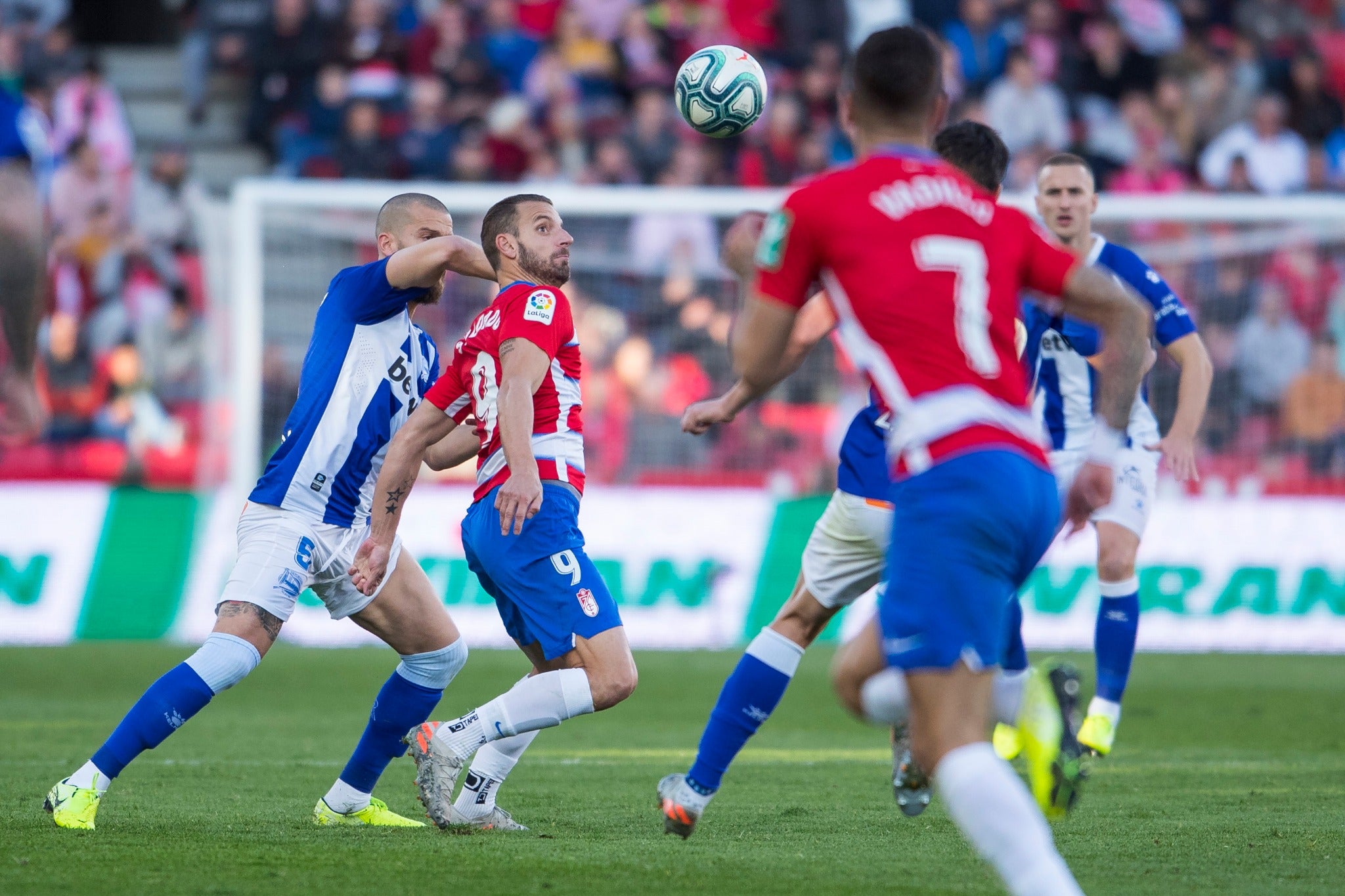 Repasa los mejores momentos del choque que ha enfrentado a dos rivales directos en Los Cármenes