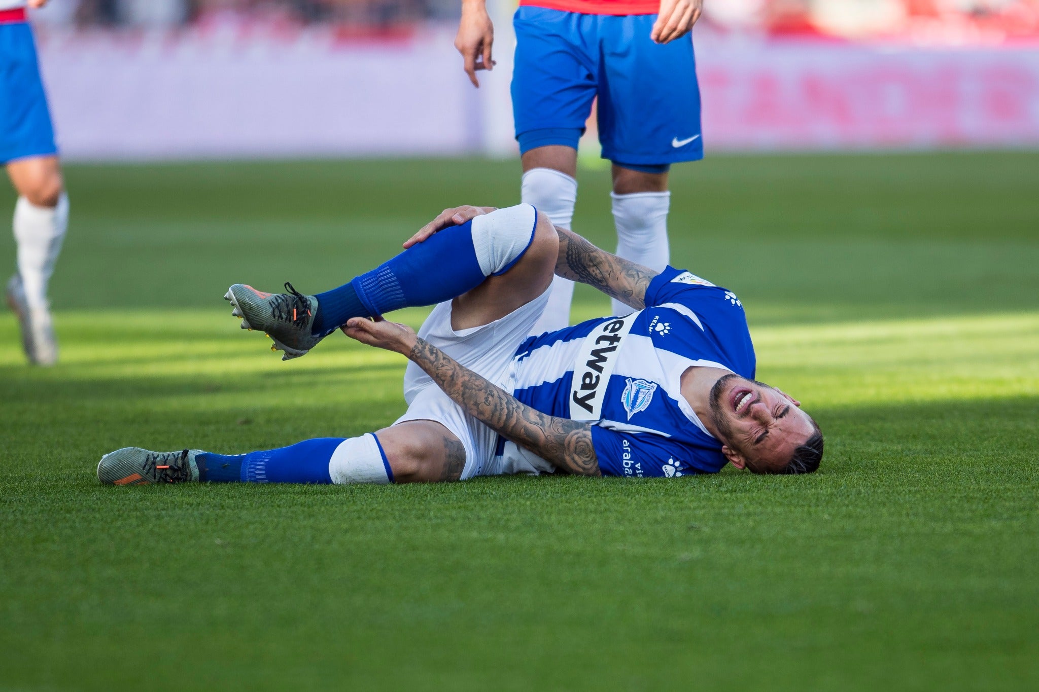 Repasa los mejores momentos del choque que ha enfrentado a dos rivales directos en Los Cármenes