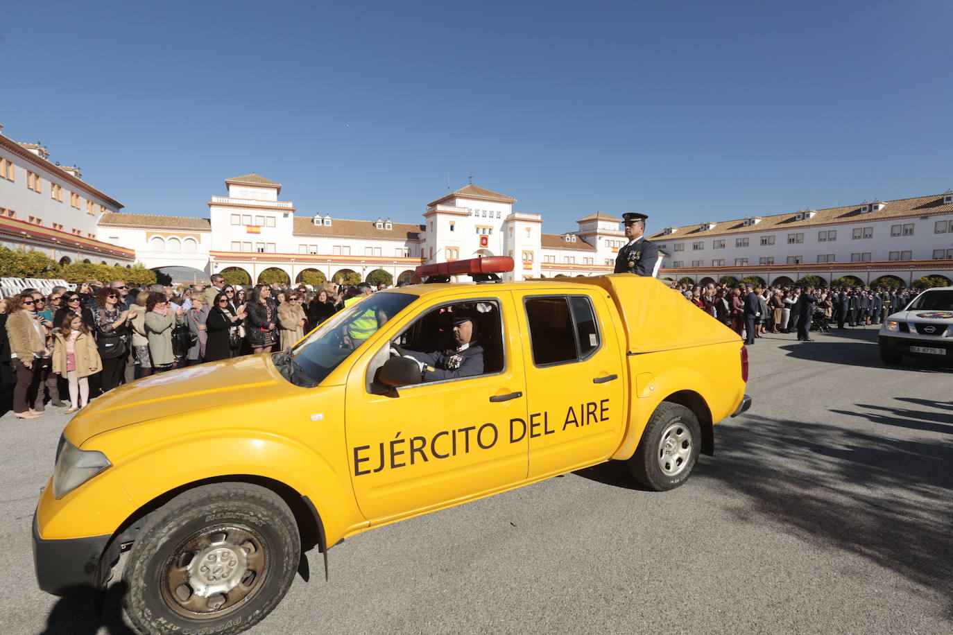 La Base Aérea de Armilla recoge los homenajes por el Día de Nuestra Señora de Loreto