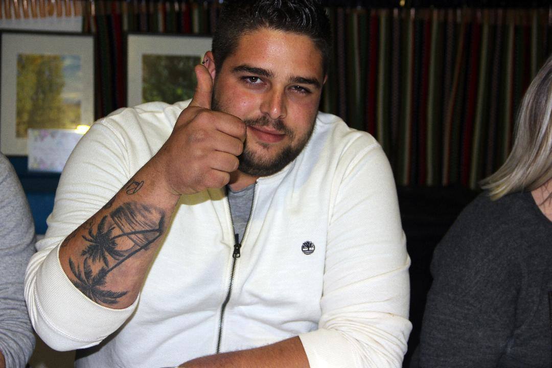 Hubo bingo, sorteos, borrachuelos y rosetas. Yegen cuenta con uno de los salones culturales y de fiestas más grandes de la comarca de La Alpujarra 