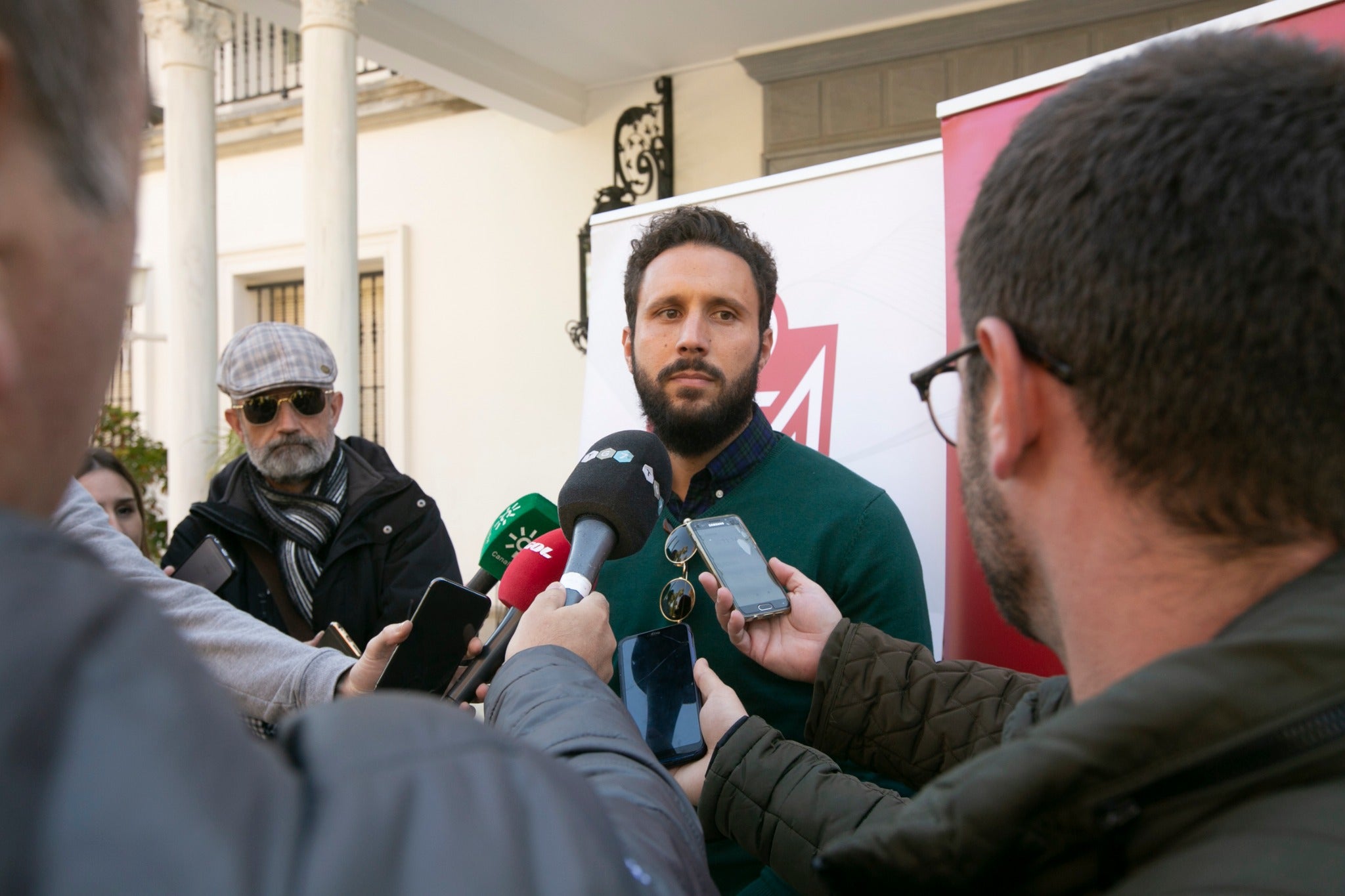 Futbolistas, miembros de los diferentes cuerpos técnicos y directivos en la comida de Navidad del Granada