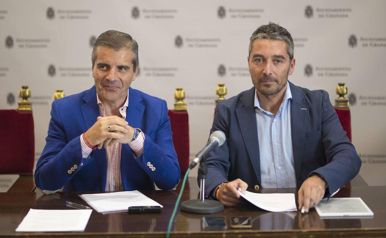 Ayuntamiento de Granada | El portavoz del PP niega una crisis, pero mantiene su respaldo al concejal de Empleo