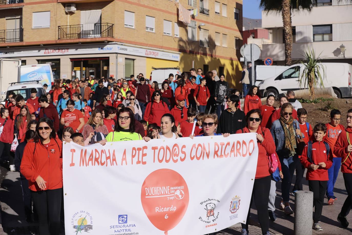 El niño de siete años motrileño que padece la enfermedad de Duchenne, una dolencia que causa distrofia muscular y que es degenerativa 