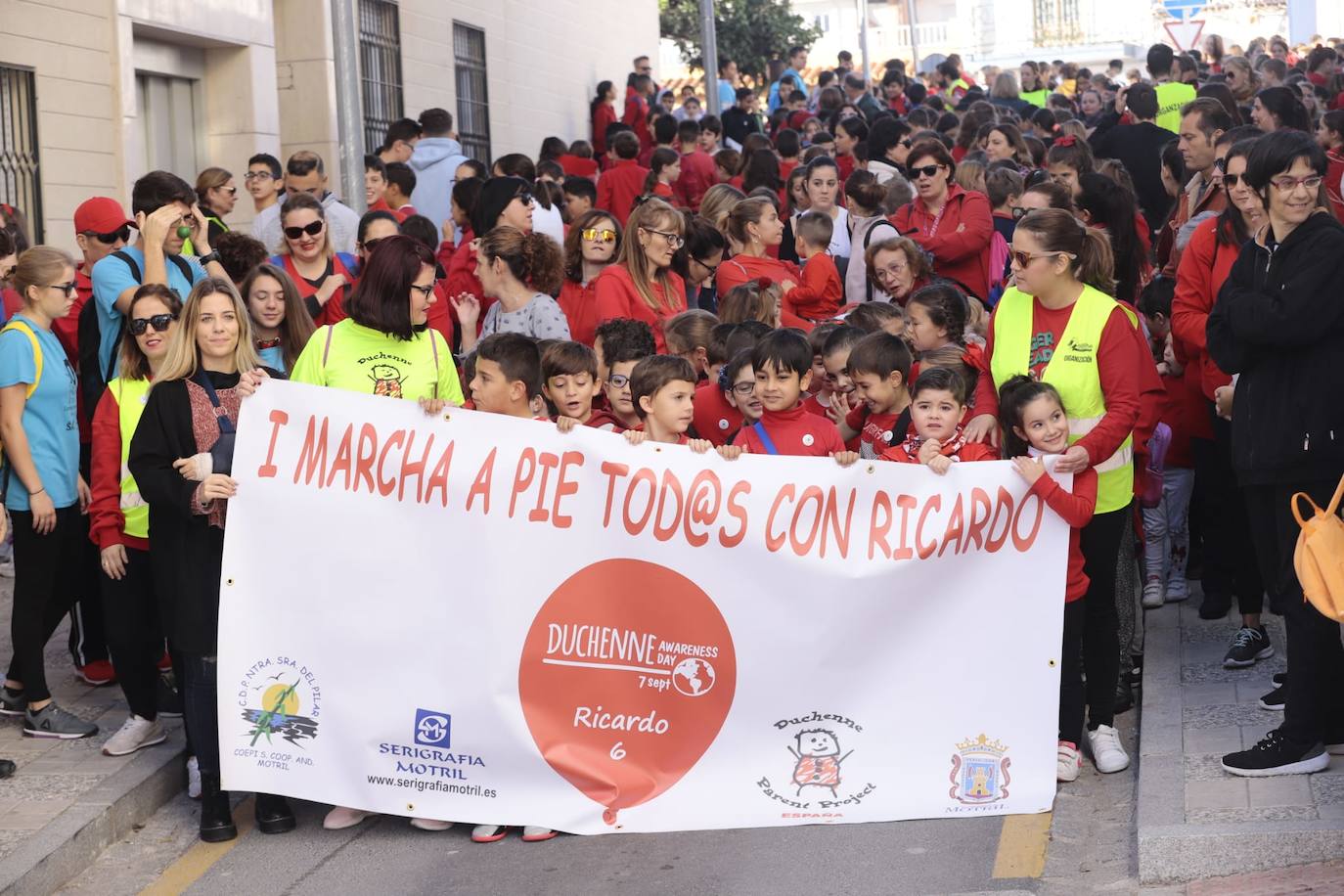 El niño de siete años motrileño que padece la enfermedad de Duchenne, una dolencia que causa distrofia muscular y que es degenerativa 