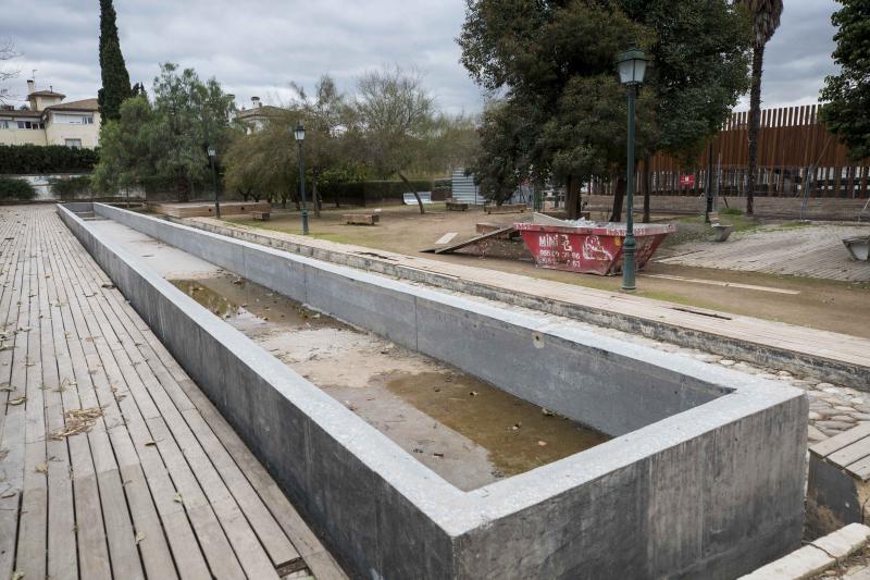 Así de deteriorado se encuentra el parque a espaldas del Cuarto Real de Santo Domingo