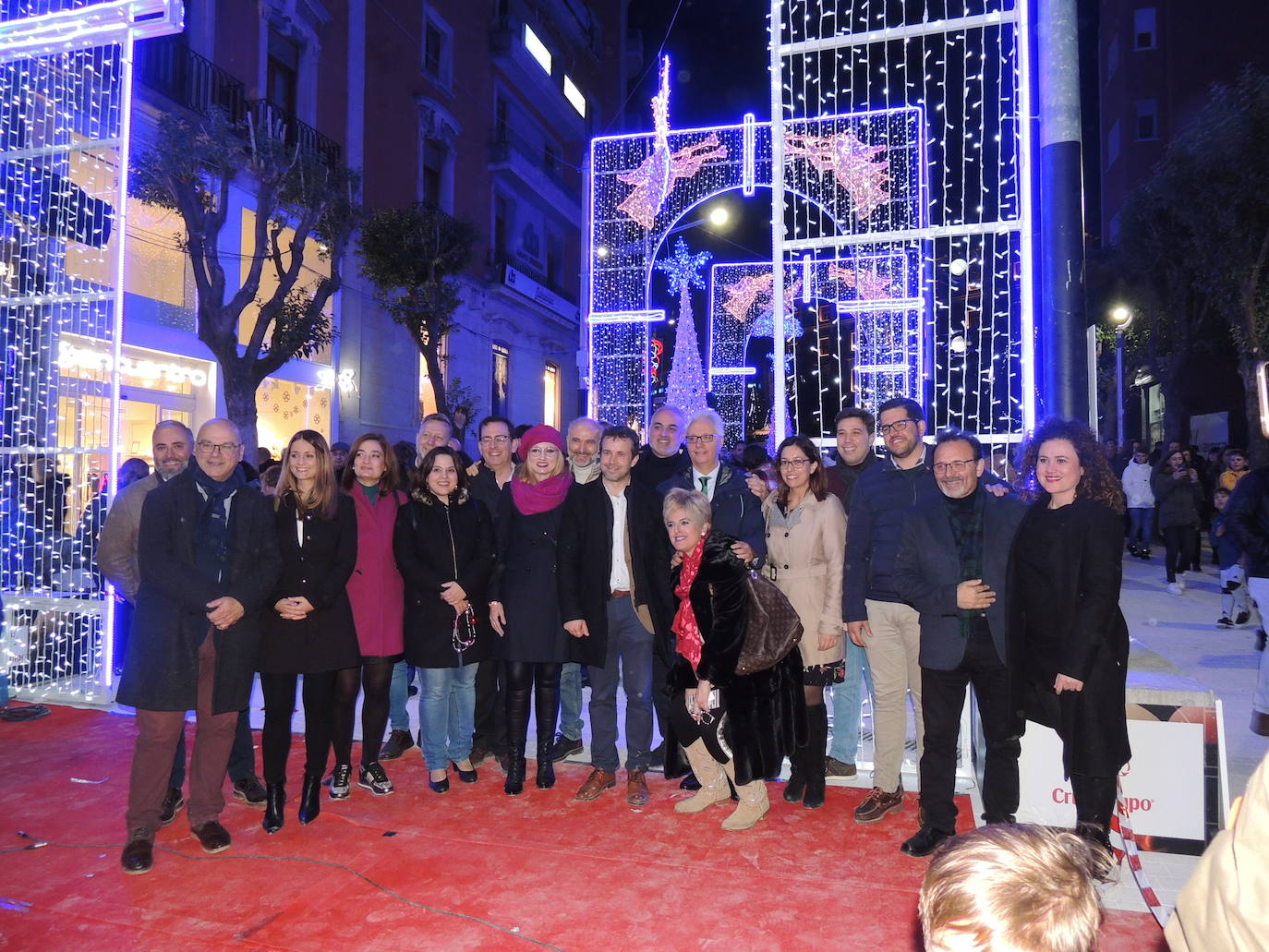 Así ha sido la inauguración del espectáculo navideño en la nueva calle de Roldán y Marín en Jaén