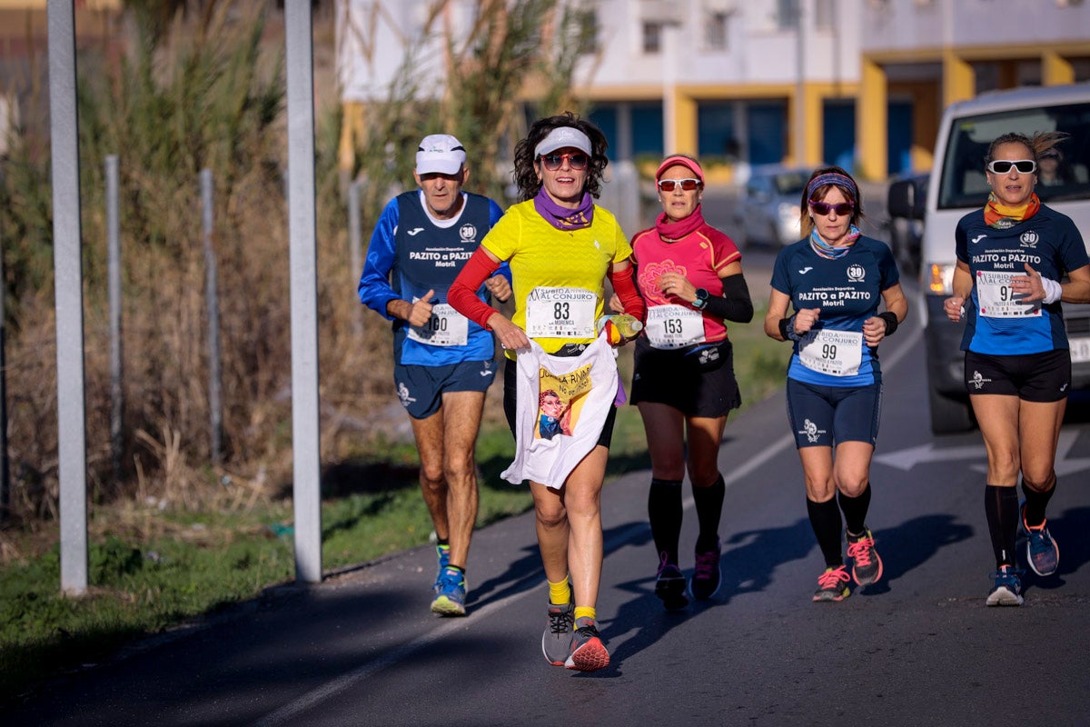 La XX Subida Pedestre al Conjuro arrancó a las 10 de la mañana, y los corredores tuvieron que enfrentarse a 17,8 kilometros en una mañana soleada