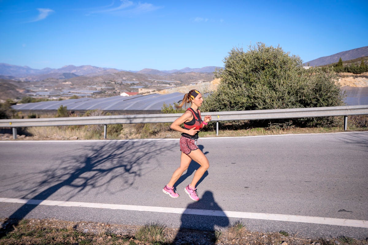 La XX Subida Pedestre al Conjuro arrancó a las 10 de la mañana, y los corredores tuvieron que enfrentarse a 17,8 kilometros en una mañana soleada