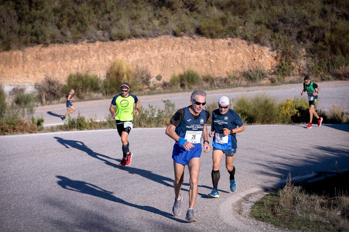 La XX Subida Pedestre al Conjuro arrancó a las 10 de la mañana, y los corredores tuvieron que enfrentarse a 17,8 kilometros en una mañana soleada