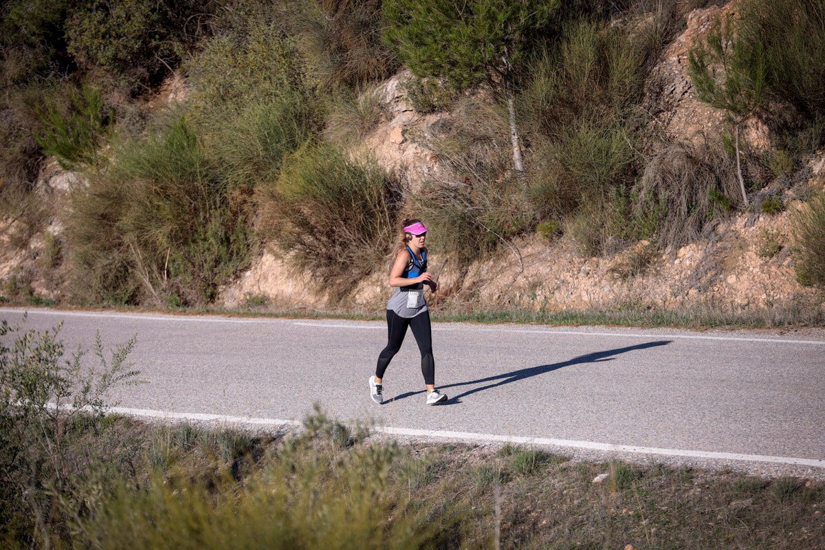 La XX Subida Pedestre al Conjuro arrancó a las 10 de la mañana, y los corredores tuvieron que enfrentarse a 17,8 kilometros en una mañana soleada