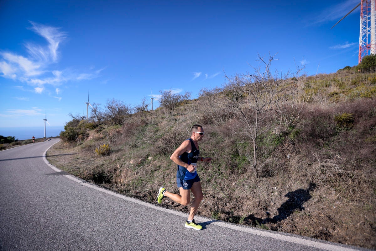 La XX Subida Pedestre al Conjuro arrancó a las 10 de la mañana, y los corredores tuvieron que enfrentarse a 17,8 kilometros en una mañana soleada