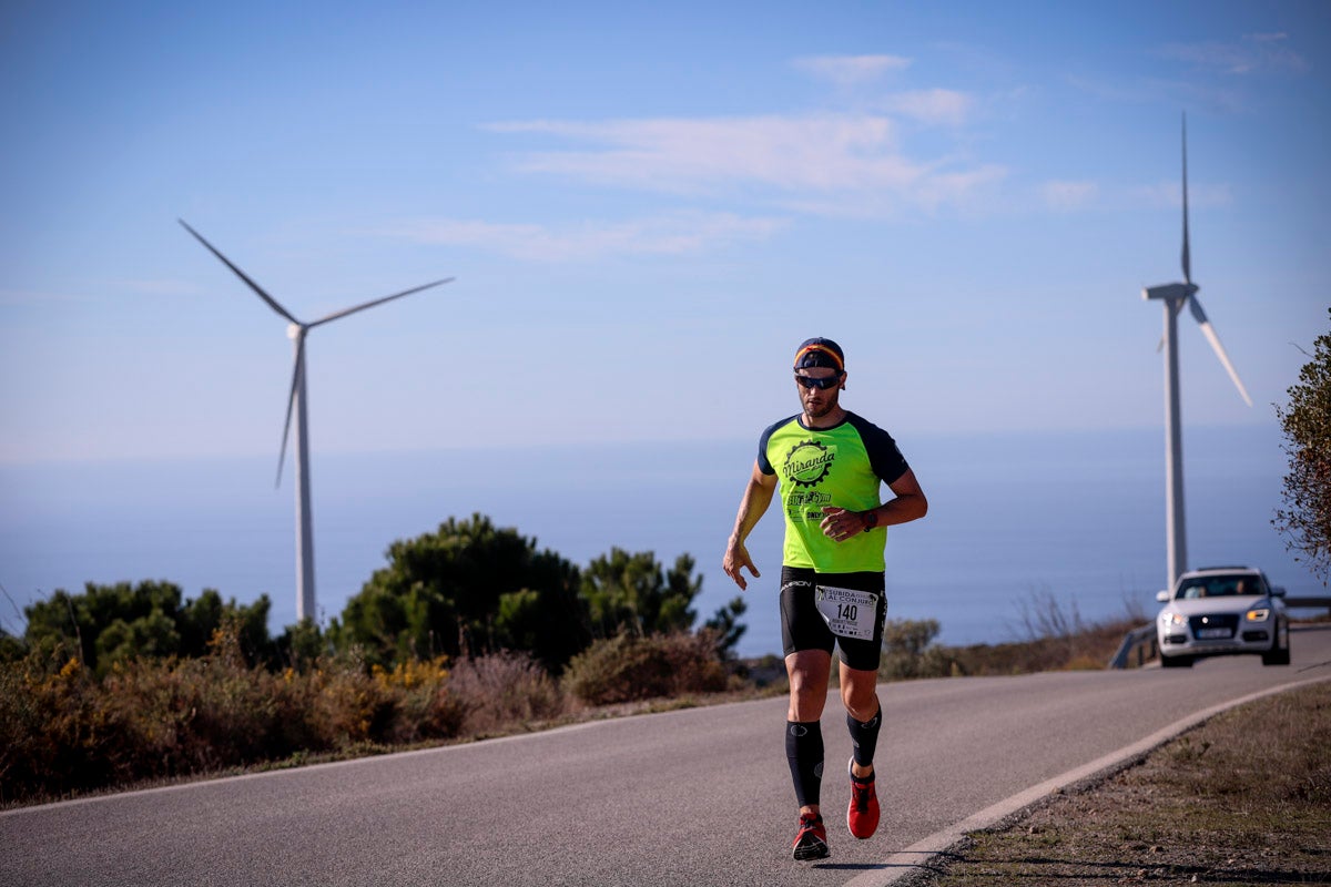 La XX Subida Pedestre al Conjuro arrancó a las 10 de la mañana, y los corredores tuvieron que enfrentarse a 17,8 kilometros en una mañana soleada