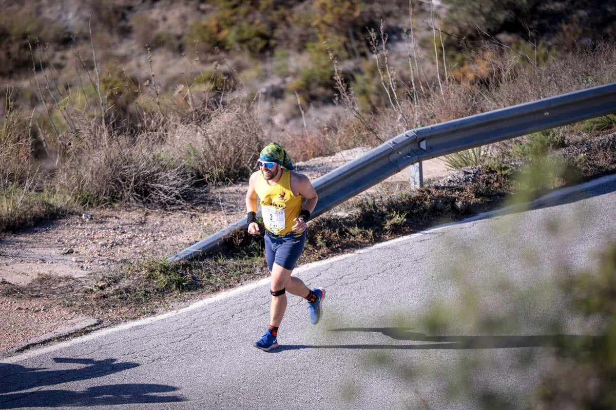 La XX Subida Pedestre al Conjuro arrancó a las 10 de la mañana, y los corredores tuvieron que enfrentarse a 17,8 kilometros en una mañana soleada
