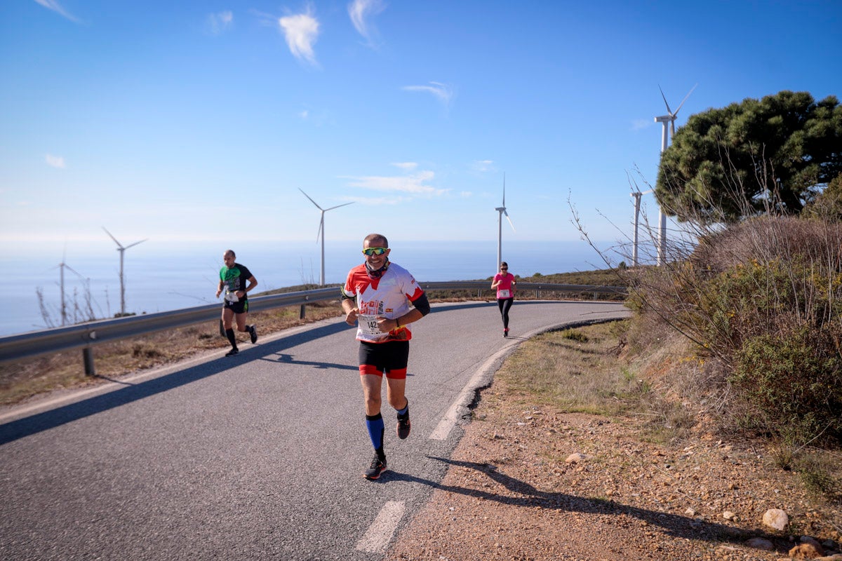La XX Subida Pedestre al Conjuro arrancó a las 10 de la mañana, y los corredores tuvieron que enfrentarse a 17,8 kilometros en una mañana soleada