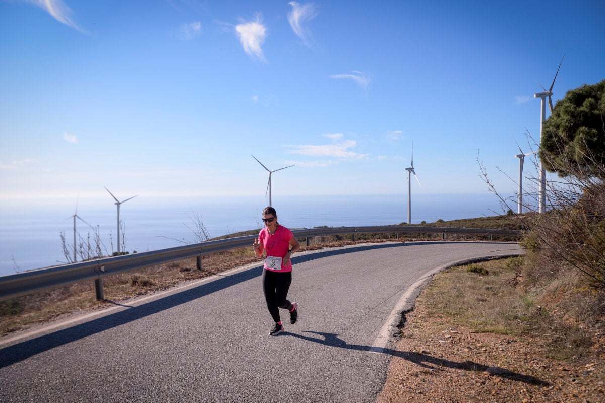 La XX Subida Pedestre al Conjuro arrancó a las 10 de la mañana, y los corredores tuvieron que enfrentarse a 17,8 kilometros en una mañana soleada