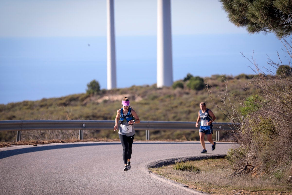 La XX Subida Pedestre al Conjuro arrancó a las 10 de la mañana, y los corredores tuvieron que enfrentarse a 17,8 kilometros en una mañana soleada
