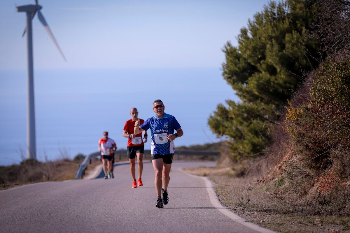 La XX Subida Pedestre al Conjuro arrancó a las 10 de la mañana, y los corredores tuvieron que enfrentarse a 17,8 kilometros en una mañana soleada