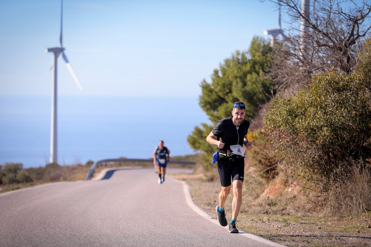 La XX Subida Pedestre al Conjuro arrancó a las 10 de la mañana, y los corredores tuvieron que enfrentarse a 17,8 kilometros en una mañana soleada