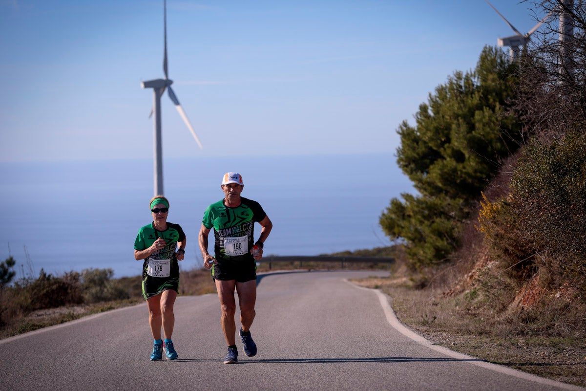 La XX Subida Pedestre al Conjuro arrancó a las 10 de la mañana, y los corredores tuvieron que enfrentarse a 17,8 kilometros en una mañana soleada