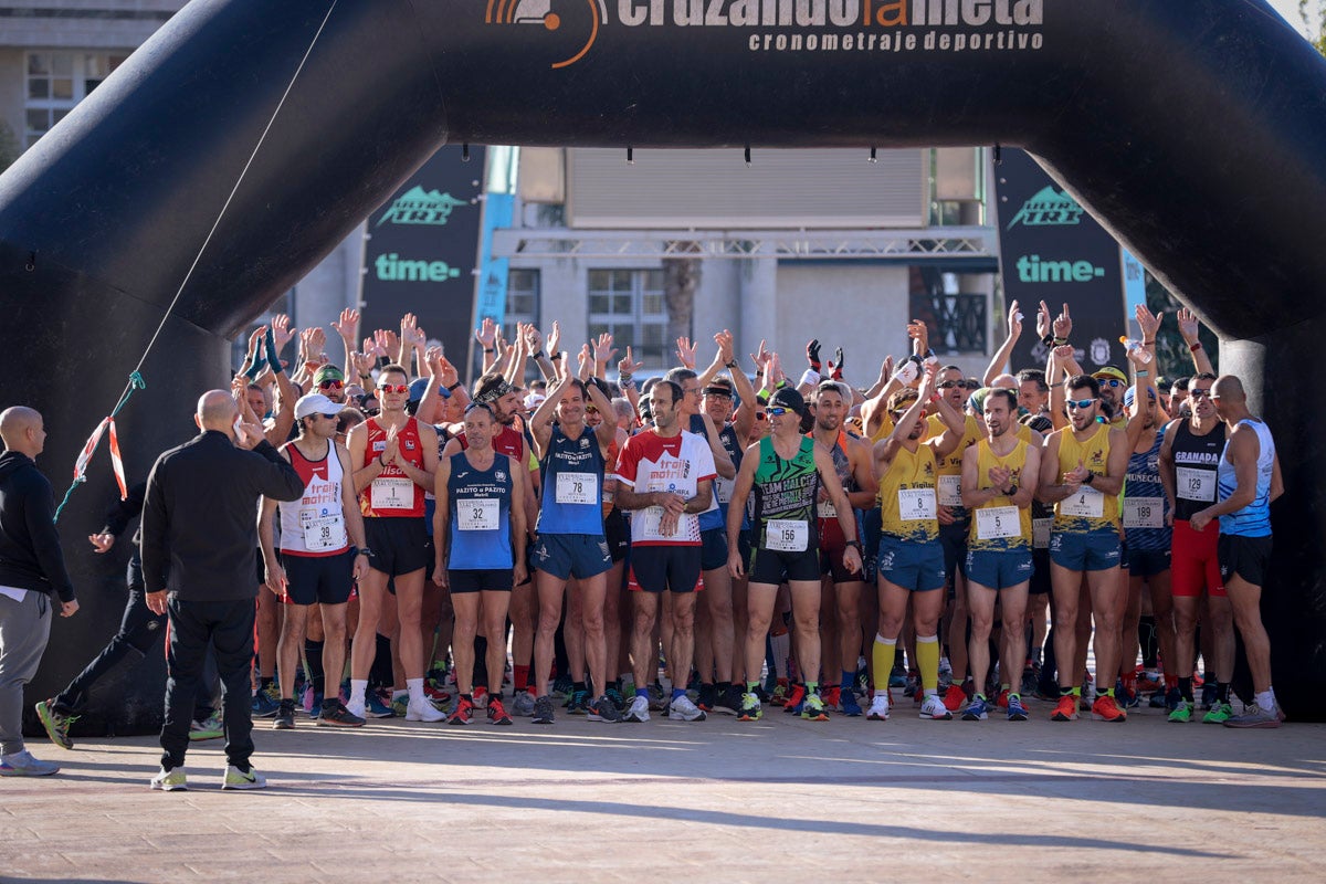 La XX Subida Pedestre al Conjuro arrancó a las 10 de la mañana, y los corredores tuvieron que enfrentarse a 17,8 kilometros en una mañana soleada