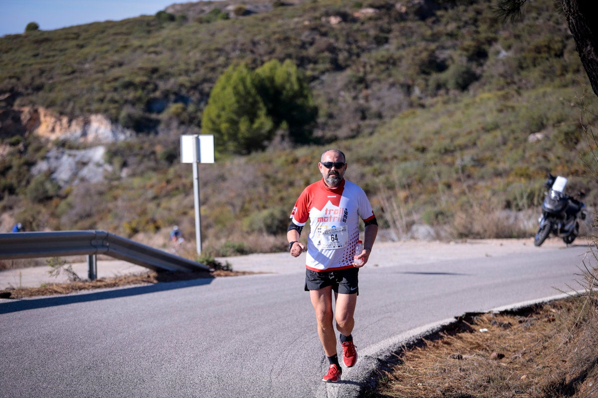 La XX Subida Pedestre al Conjuro arrancó a las 10 de la mañana, y los corredores tuvieron que enfrentarse a 17,8 kilometros en una mañana soleada