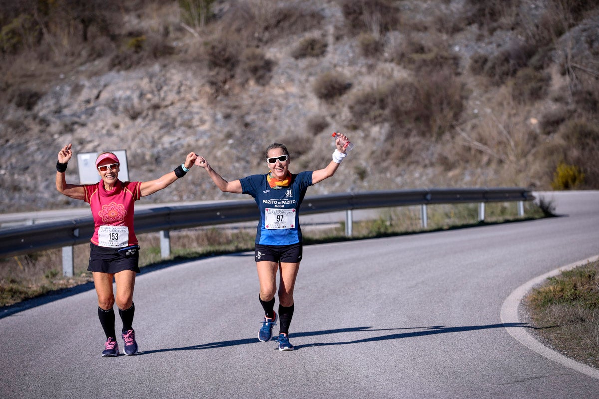 La XX Subida Pedestre al Conjuro arrancó a las 10 de la mañana, y los corredores tuvieron que enfrentarse a 17,8 kilometros en una mañana soleada