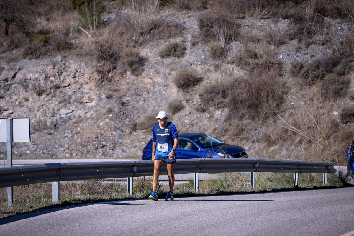 La XX Subida Pedestre al Conjuro arrancó a las 10 de la mañana, y los corredores tuvieron que enfrentarse a 17,8 kilometros en una mañana soleada