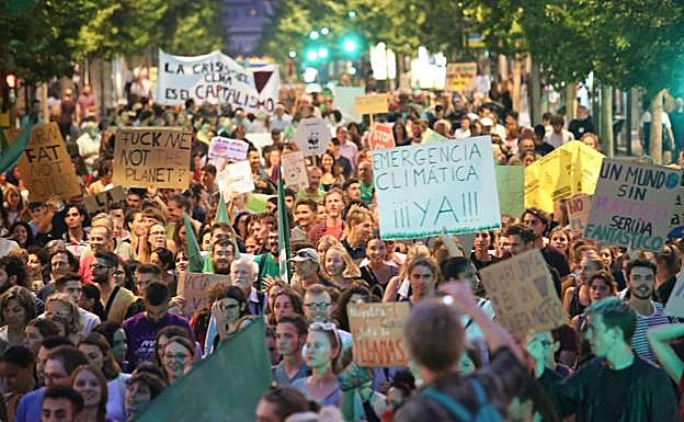 Marcha convocada por Fridays For Future en Granada. 