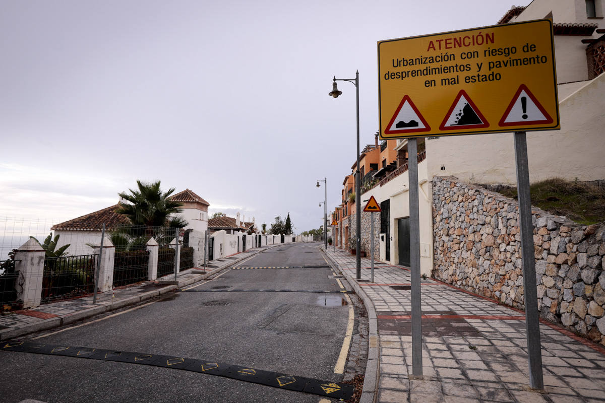 Los deslizamientos de tierra han dejado en estado ruinoso más de 100 casas 