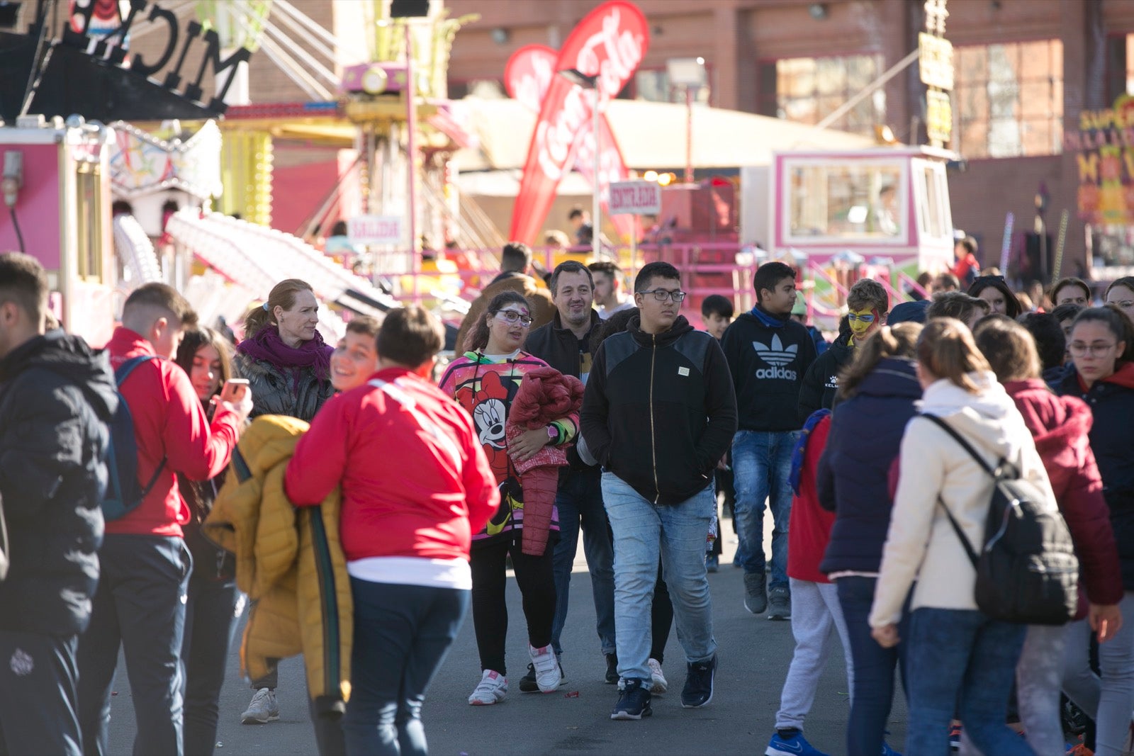 Juveándalus, la feria de la infancia y la juventud, ha iniciado ya una nueva edición en la que cumple 34 años. Desde el día 17 de diciembre hasta el 4 de enero las puertas de Juveándalus estarán abiertas 