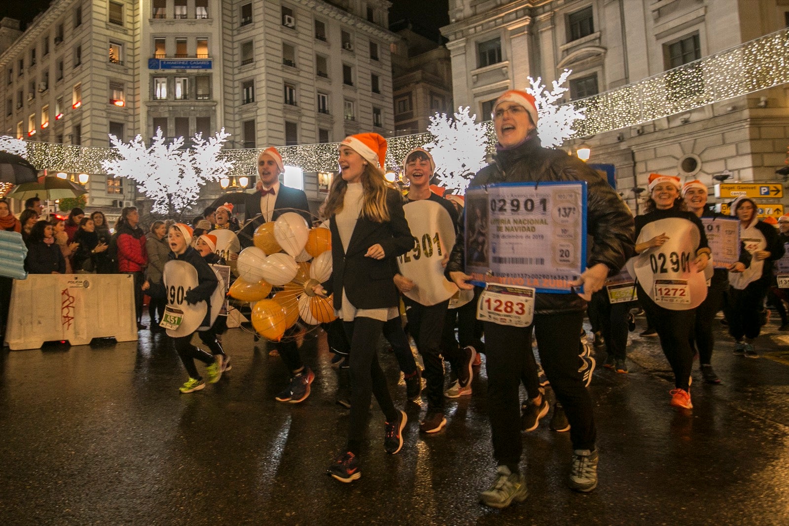 La 28° edición volvió a llenar de color las calles de la capital con sus tradicionales disfraces y sus casi dos mil corredores