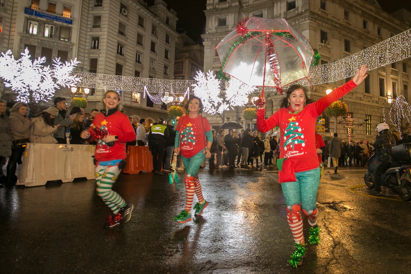 La 28° edición volvió a llenar de color las calles de la capital con sus tradicionales disfraces y sus casi dos mil corredores