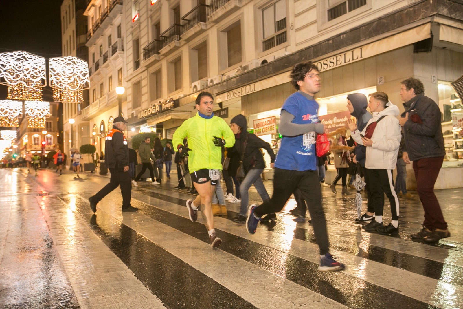 La 28° edición volvió a llenar de color las calles de la capital con sus tradicionales disfraces y sus casi dos mil corredores