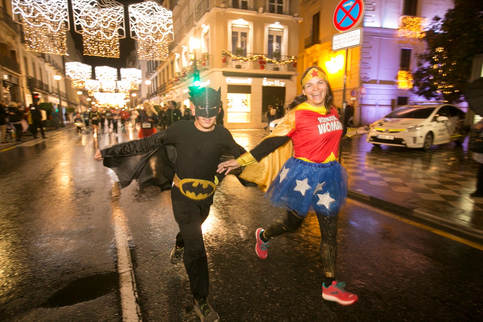 La 28° edición volvió a llenar de color las calles de la capital con sus tradicionales disfraces y sus casi dos mil corredores