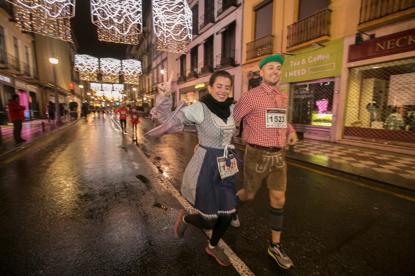 La 28° edición volvió a llenar de color las calles de la capital con sus tradicionales disfraces y sus casi dos mil corredores