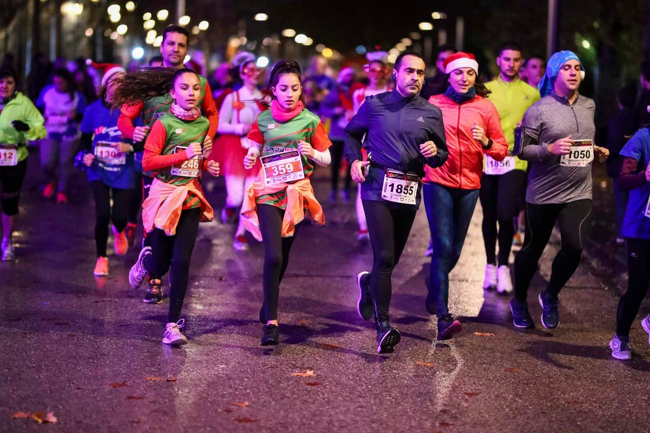 La 28° edición volvió a llenar de color las calles de la capital con sus tradicionales disfraces y sus casi dos mil corredores