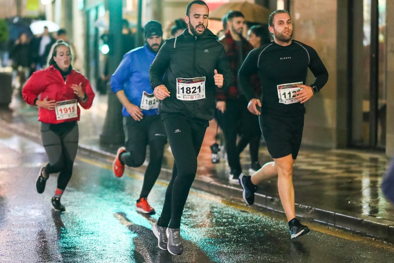 La 28° edición volvió a llenar de color las calles de la capital con sus tradicionales disfraces y sus casi dos mil corredores