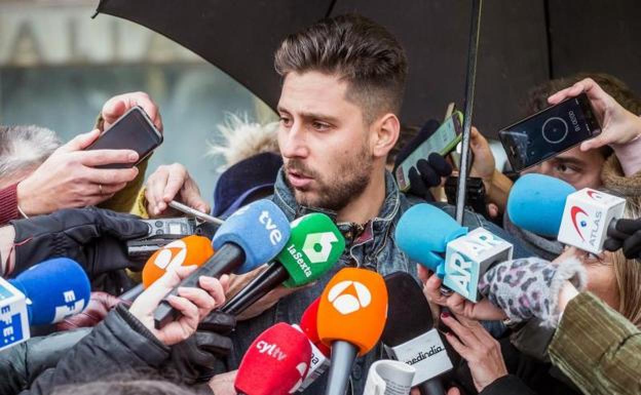 Facua denuncia la difusión de audios de la víctima de violación de los exjugadores del Arandina