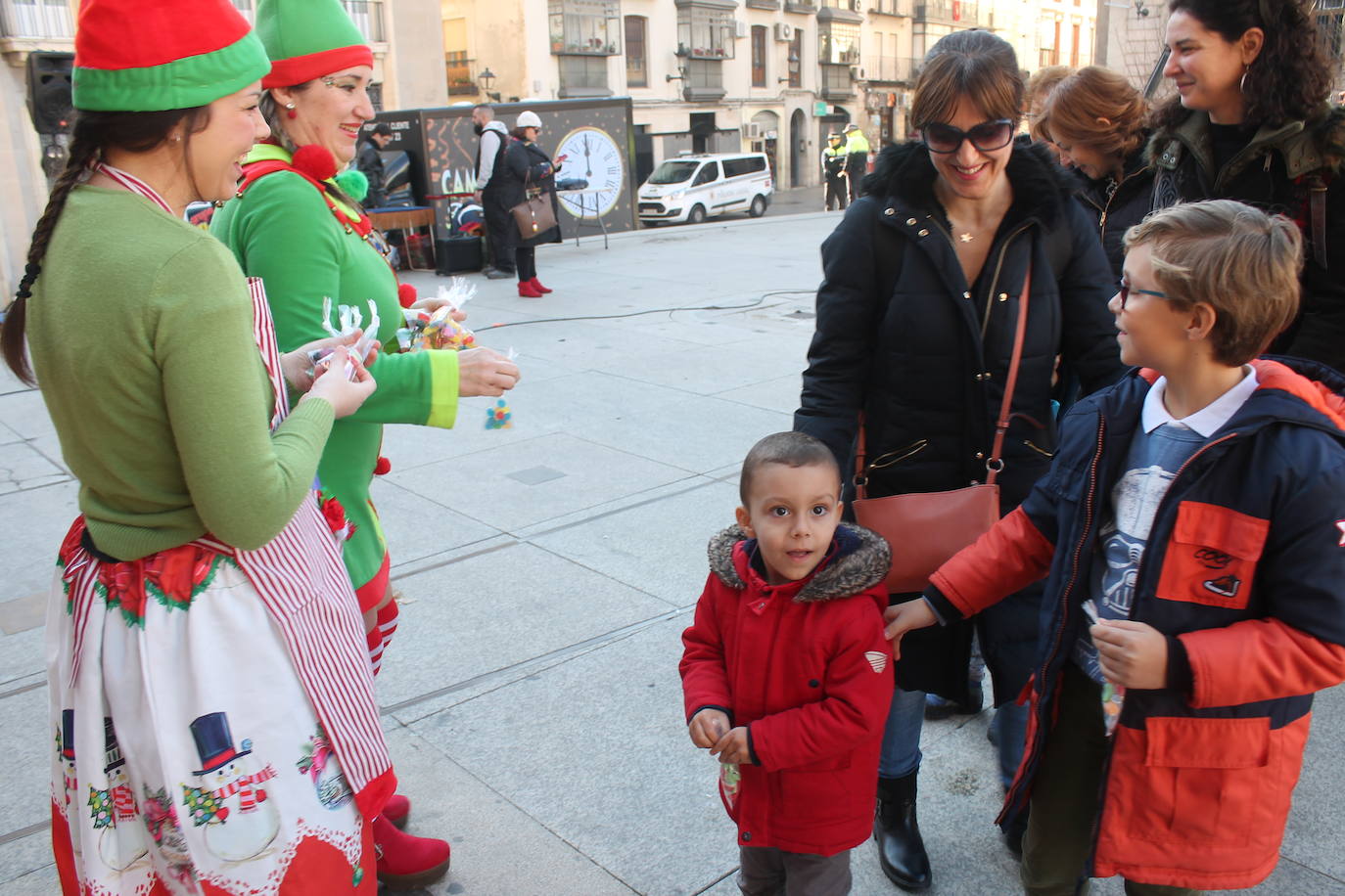 Los niños se han reunido en la capital para celebrar con gominolas la llegada de 2020 