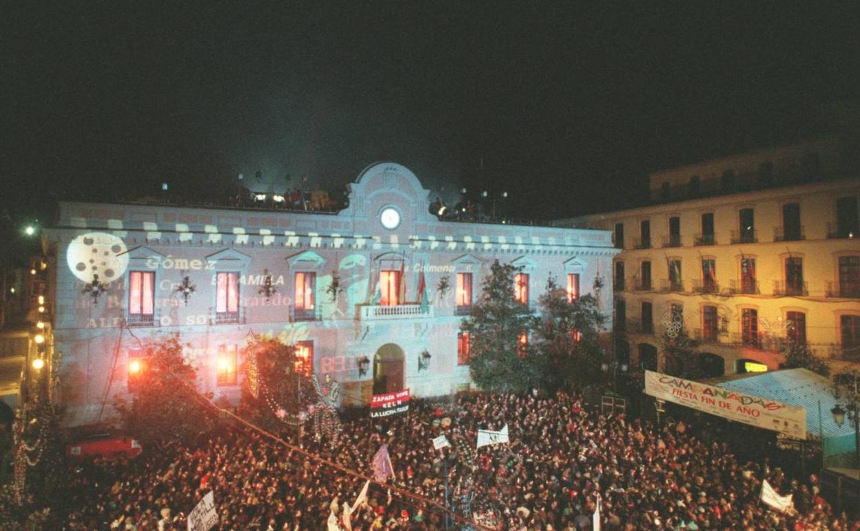 Nochevieja en la Plaza del Carmen en 1997