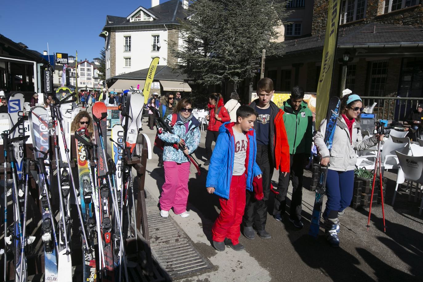 Unas 7.500 personas celebran el Año Nuevo en Sierra Nevada