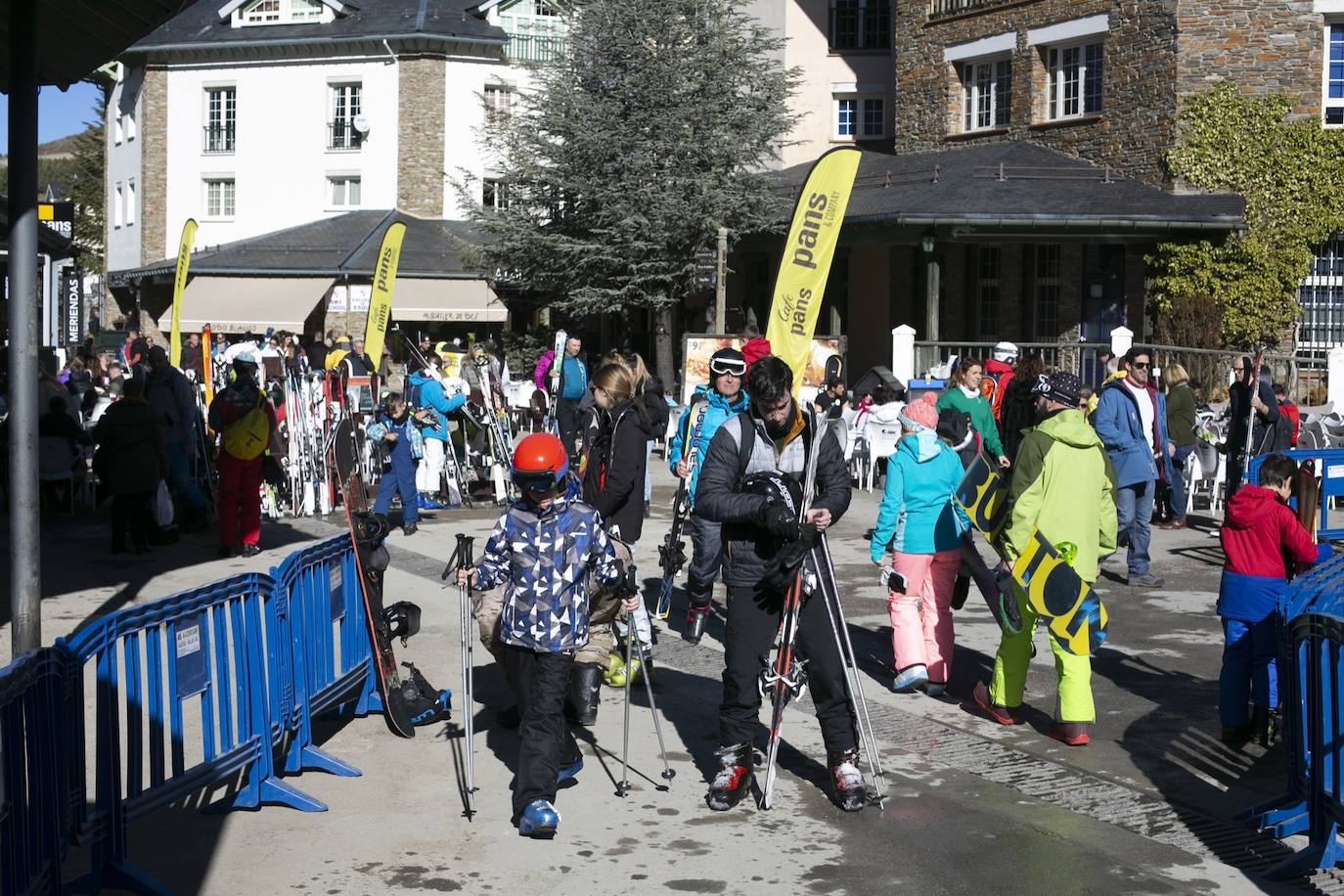 Unas 7.500 personas celebran el Año Nuevo en Sierra Nevada