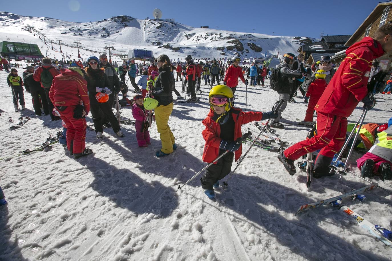 Unas 7.500 personas celebran el Año Nuevo en Sierra Nevada