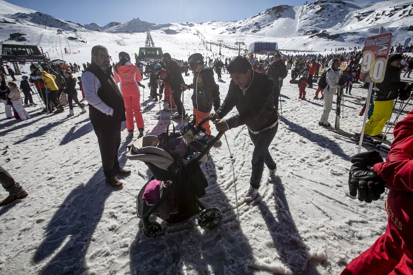Unas 7.500 personas celebran el Año Nuevo en Sierra Nevada