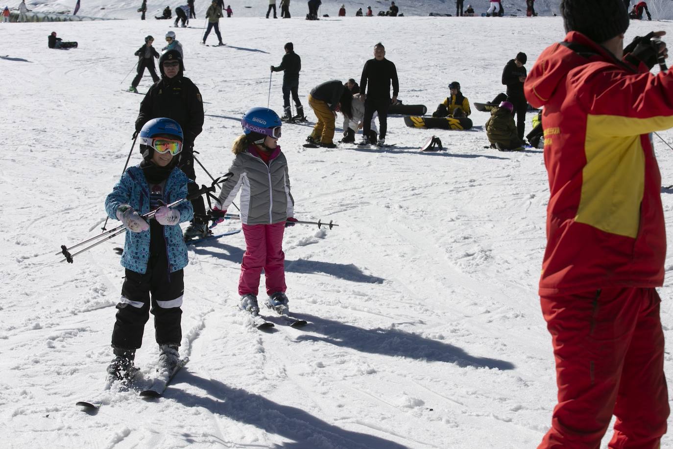 Unas 7.500 personas celebran el Año Nuevo en Sierra Nevada