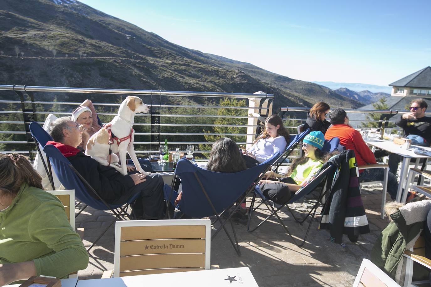 Unas 7.500 personas celebran el Año Nuevo en Sierra Nevada