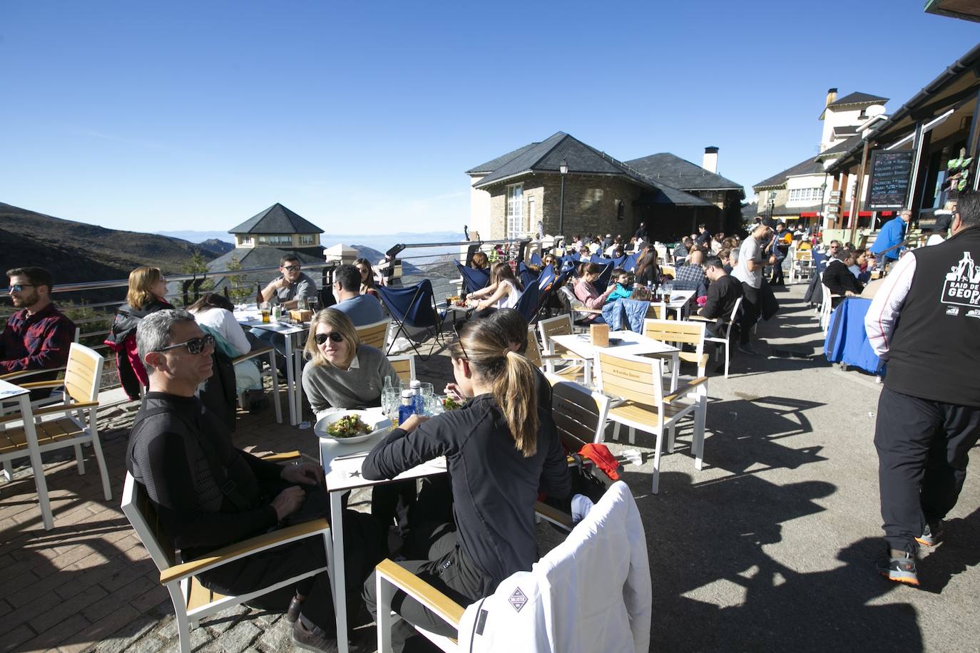 Unas 7.500 personas celebran el Año Nuevo en Sierra Nevada